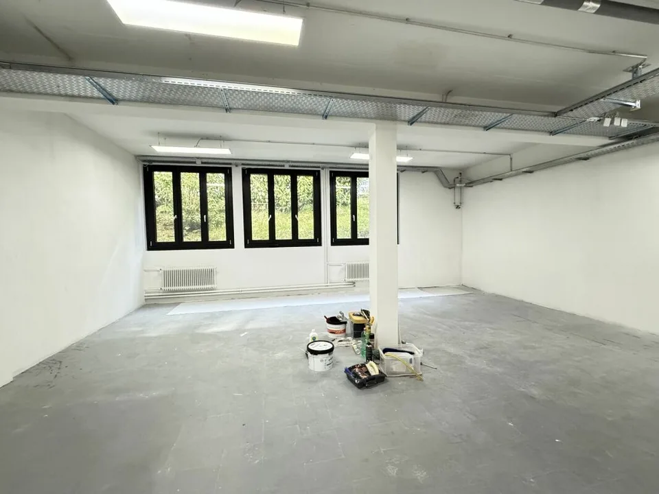 Helle Gewerbefläche für Büro, Atelier oder stilles Gewerbe – Foto 2 von 7