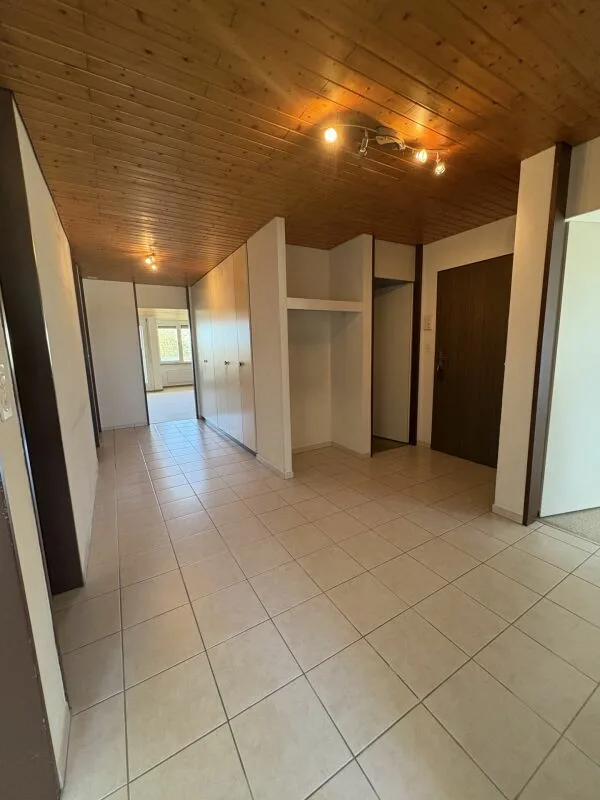 Grosszügige 4 1/2-Zimmerwohnung zu verkaufen! – Foto 6 von 13