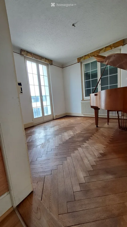 Charmante 3-Zimmer-Wohnung im Altbau an der Reinacherstrasse, Basel