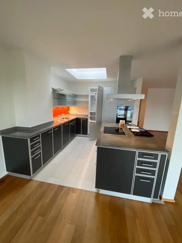 Appartement de 4,5 pièces ensoleillé dans un excellent emplacement à Nänikon-Greifensee