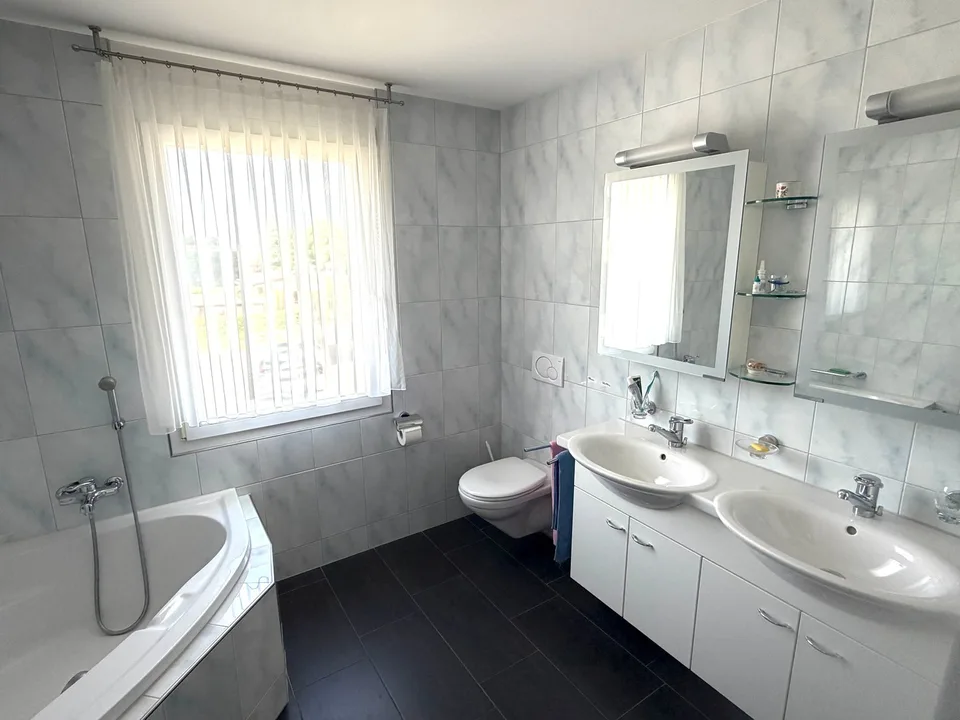 Gelegenheit: 4.5-Zimmer-Wohnung mit Charakter – Ziegeleistrasse 1, Wittenbach