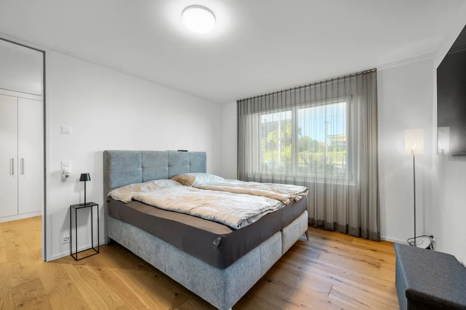 Neuwertige 4.5-Zimmer-Gartenwohnung im Steuerparadies Horn