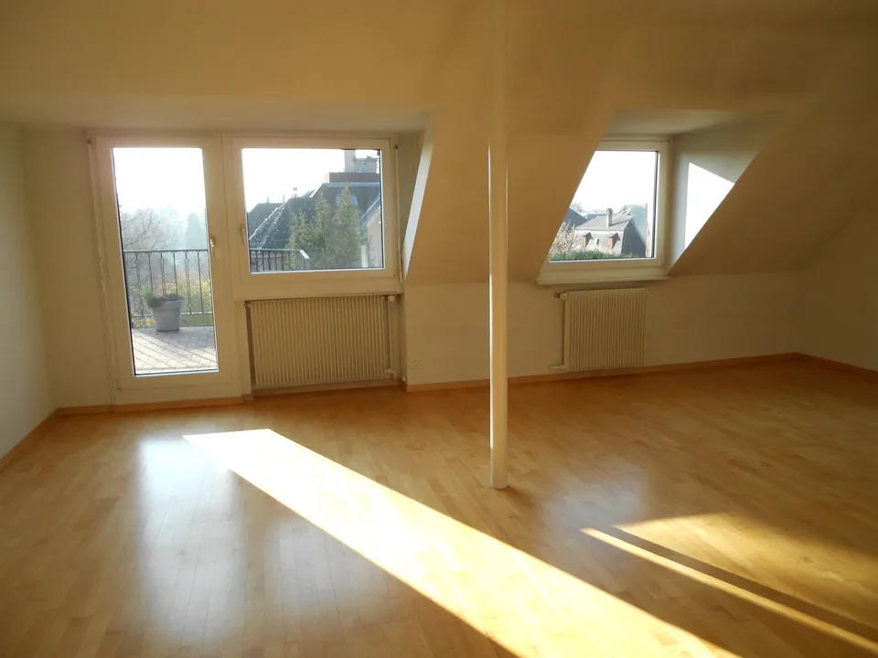 Bern Brunnadern - Dachwohnung – Foto 3 von 19