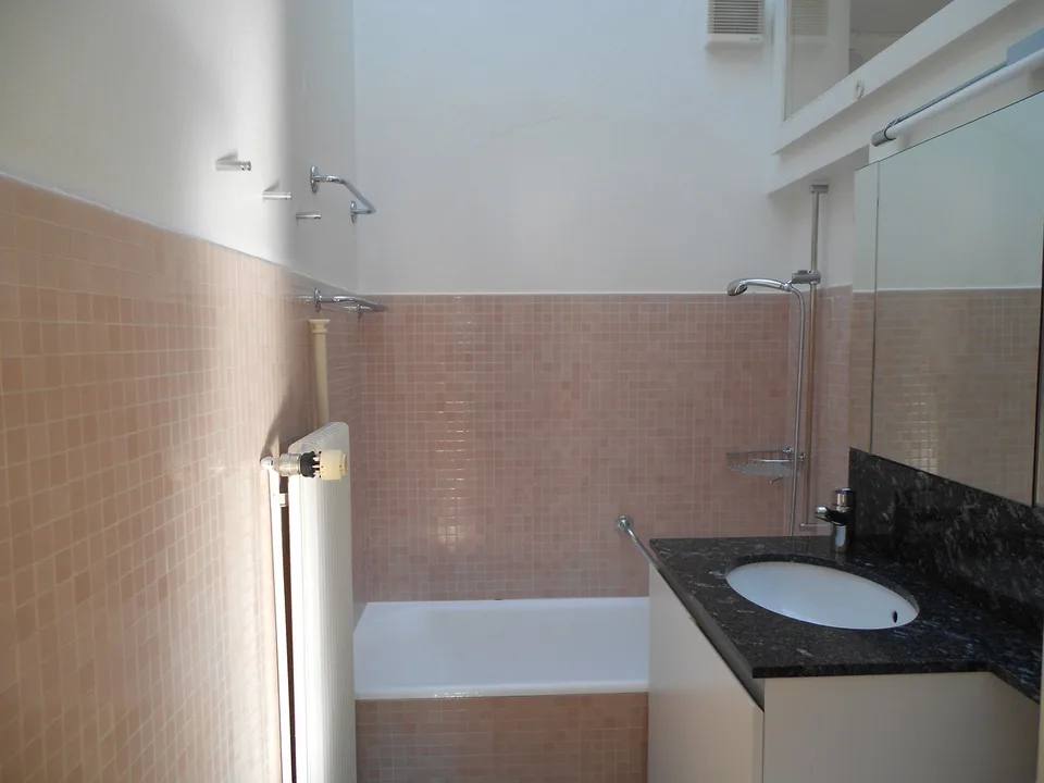 Bern Brunnadern - Dachwohnung – Foto 9 von 19