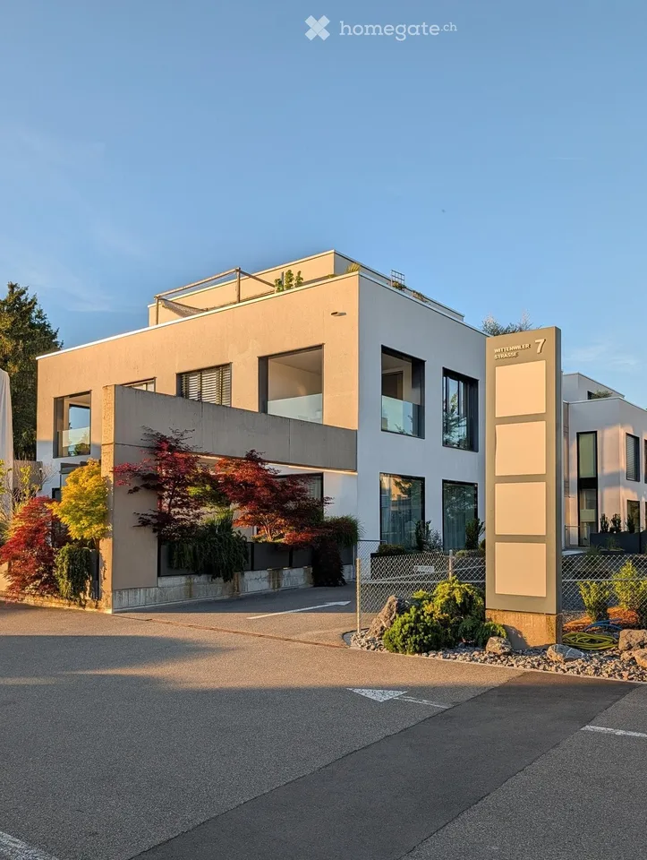 Appartamento luminoso 3.5 locali (80 m²) con balcone & ascensore ad Aadorf