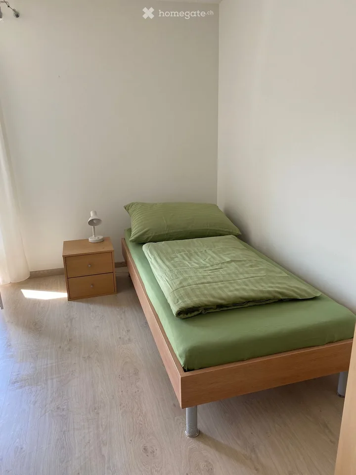 1 Zimmer Einliegerwohnung, möbliert mit toller Aussicht