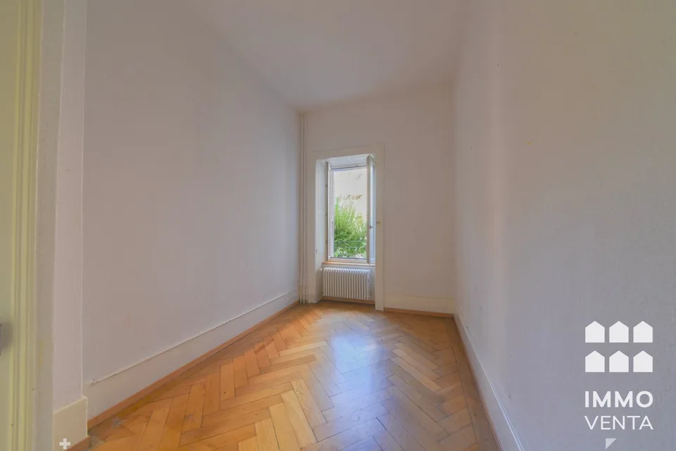 Helle 3-Zimmer-Altbauwohnung im Erdgeschoss – Biel/Bienne