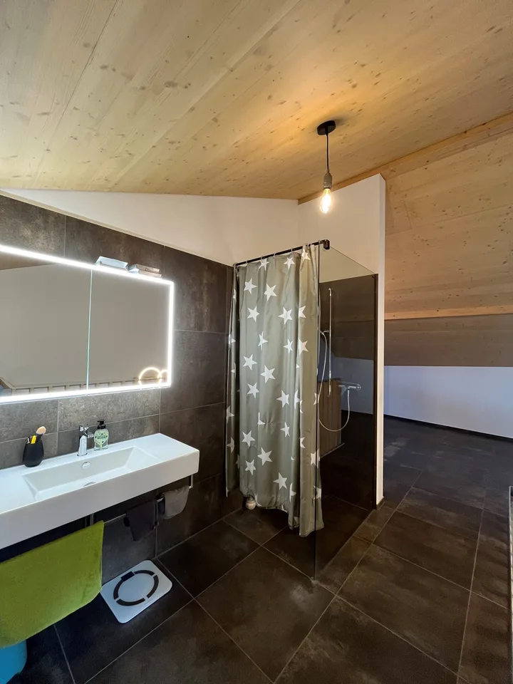 Living where others vacation - exclusive single-family home in Leissigen