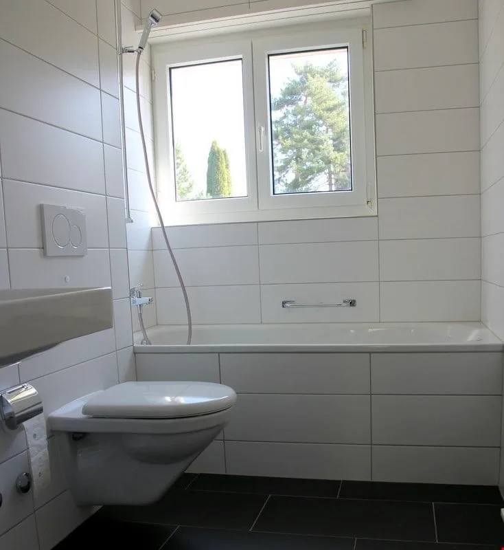 Gemütliche 2.5-Zimmer-Wohnung mit Balkon in Wittenbach – Foto 8 von 9