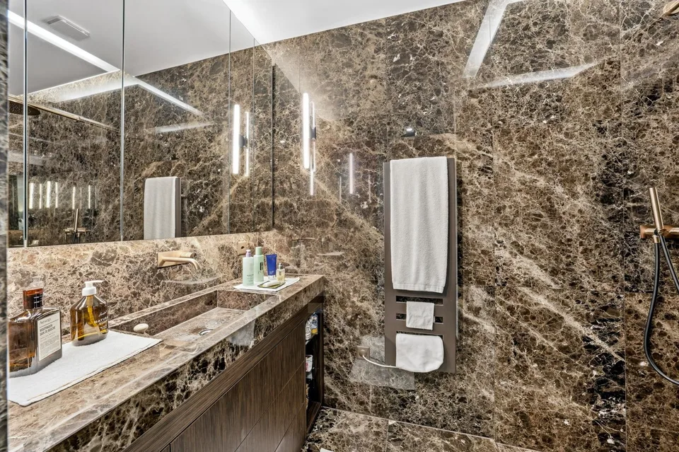 Rare & Recherché - Appartement en résidence de prestige – photo 8 sur 8