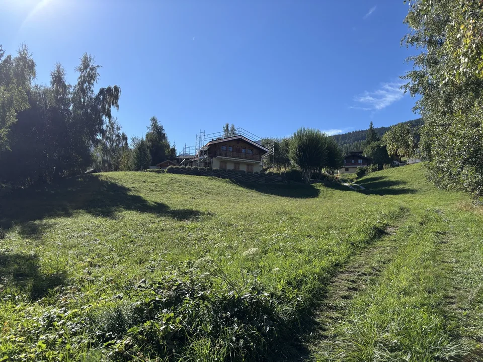 Großes Grundstück bereit, Ihr zukünftiges Chalet in La Tzoumaz zu empfangen – Foto 3 von 6