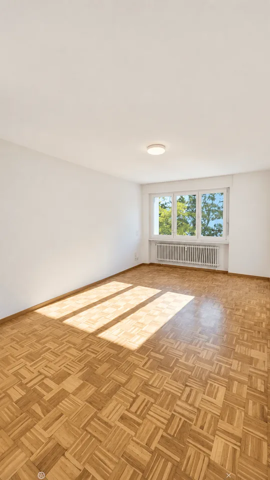 Appartement lumineux 2.5 pièces avec balcon au 5e étage – Biel/Bienne, disponible immédiatement