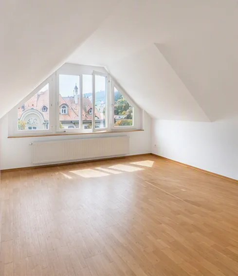 Charmant appartement 3 pièces au dernier étage sur Rainmattstrasse à Berne – photo 2 sur 9