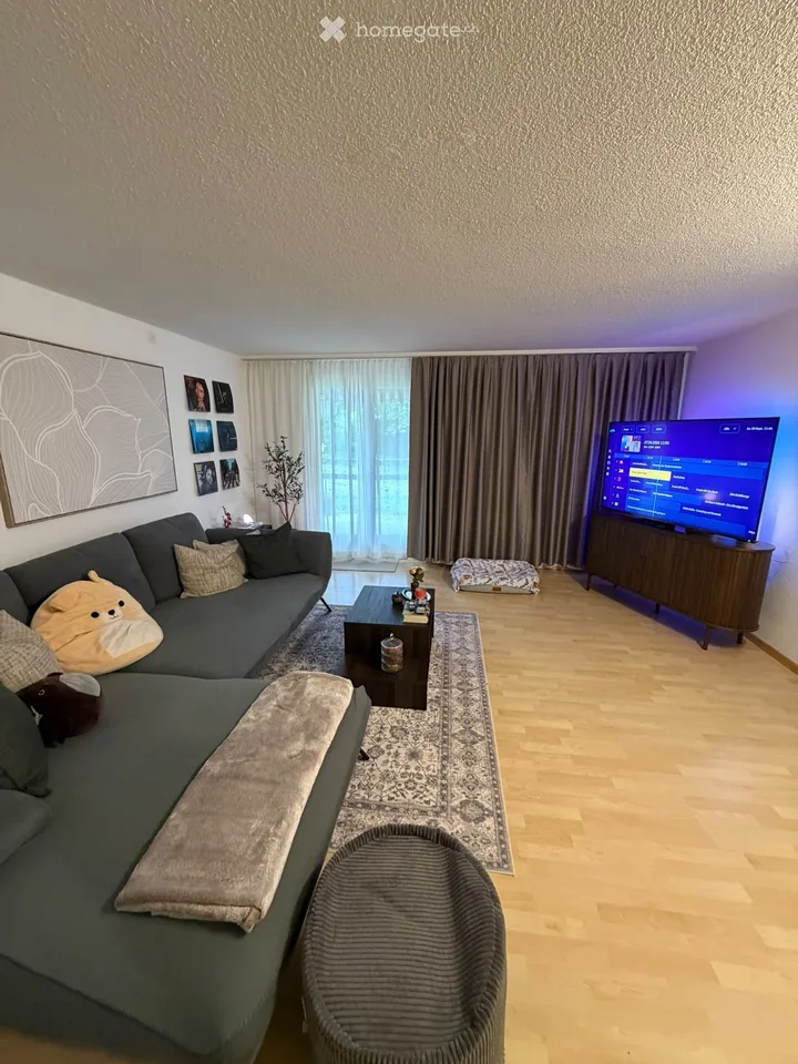 Helle 3.5-Zimmer-Wohnung mit Balkon und Garage in Beringen