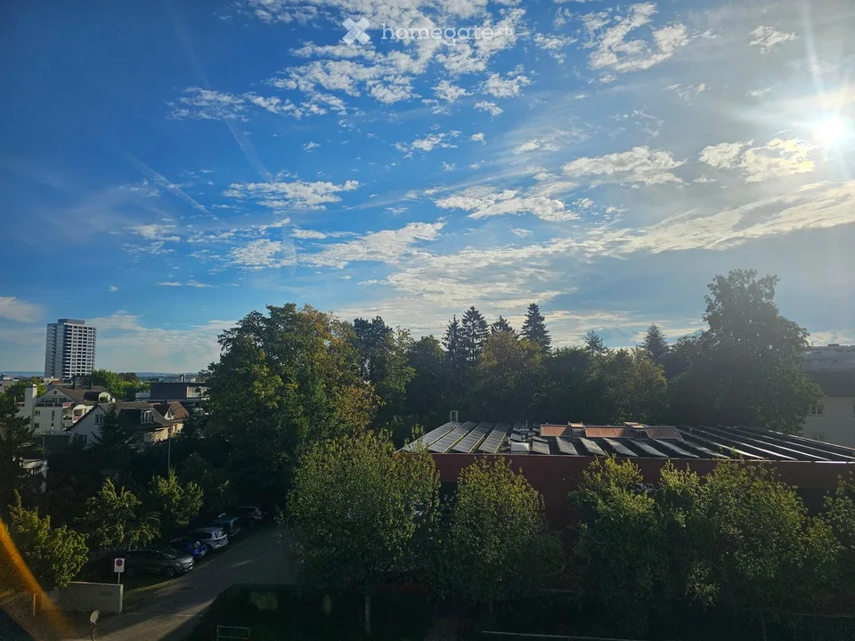 Appartement 3.5 pièces au 4e étage avec une belle vue sur le lac de Constance côté est (soleil du matin)