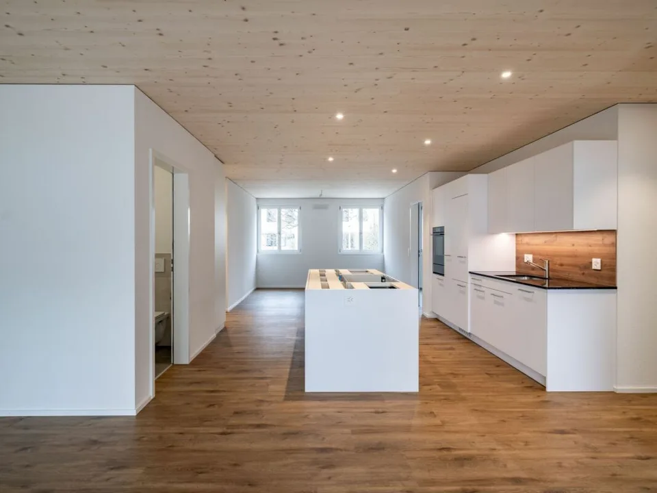 Grosszügige, moderne 3.5-Zimmer-Gartenwohnung zu vermieten