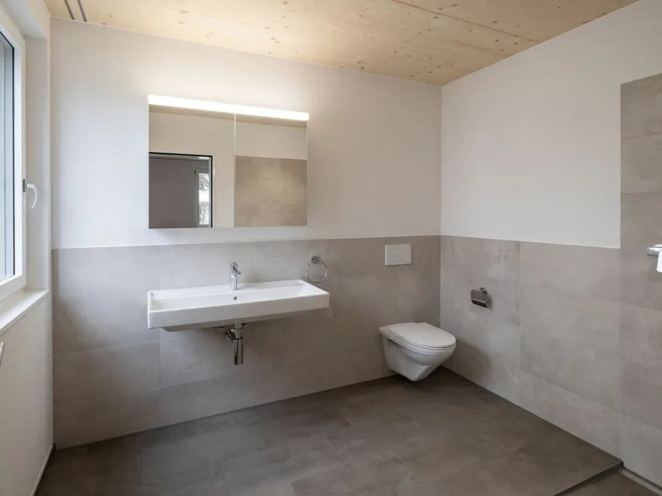 Grosszügige, moderne 3.5-Zimmer-Gartenwohnung zu vermieten