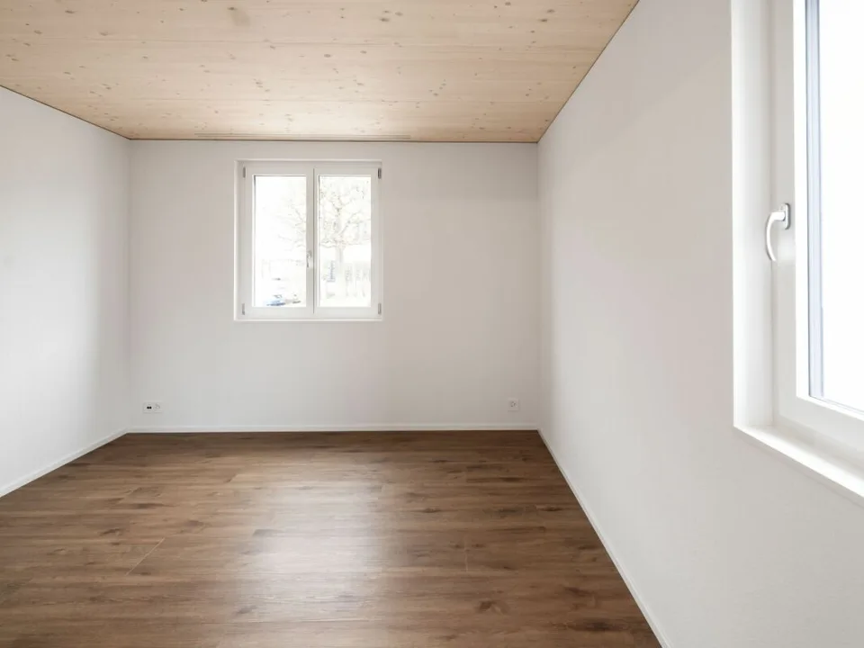 Grosszügige, moderne 3.5-Zimmer-Gartenwohnung zu vermieten
