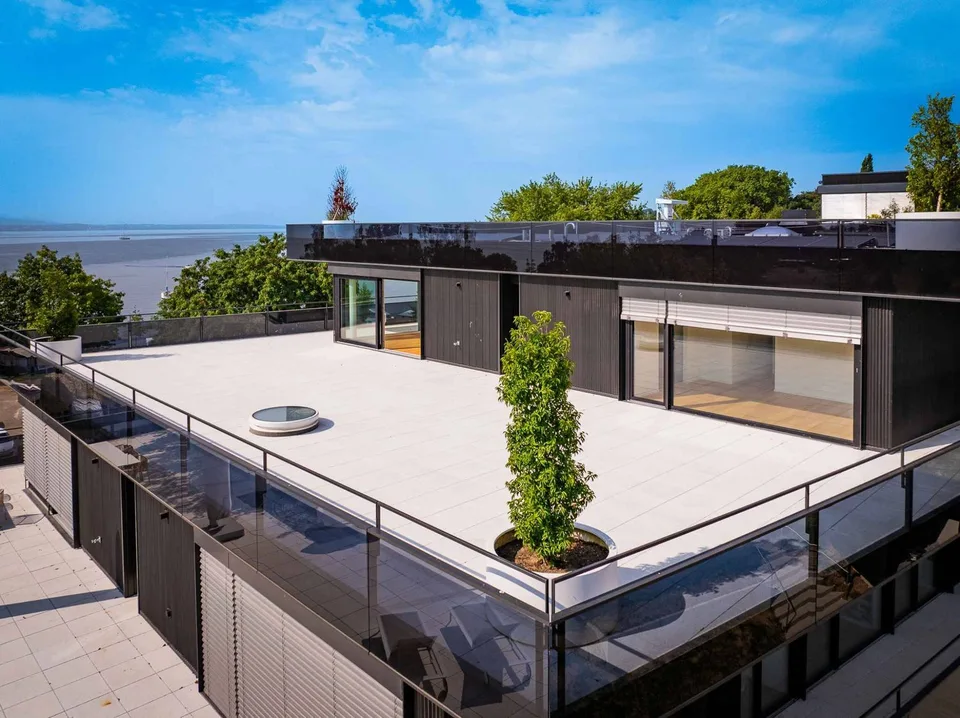 UNIQUE! New 5.5-room attic apartment with rooftop terrace – photo 10 of 13
