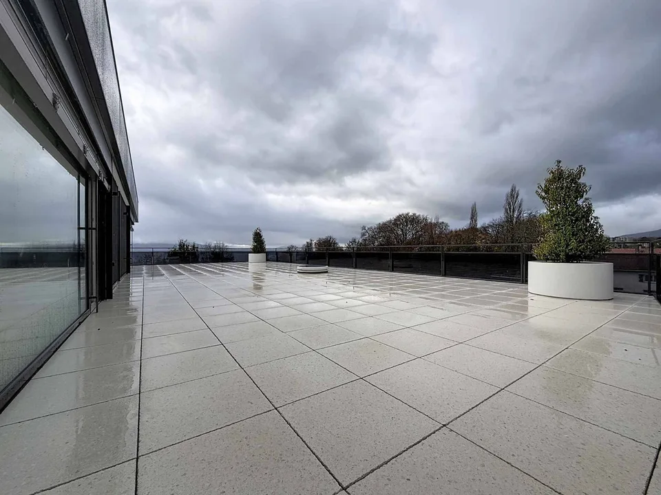 Neue Promotion: 5.5-Zimmer-Wohnung mit überdachtem Balkon und Terrasse – Foto 9 von 13