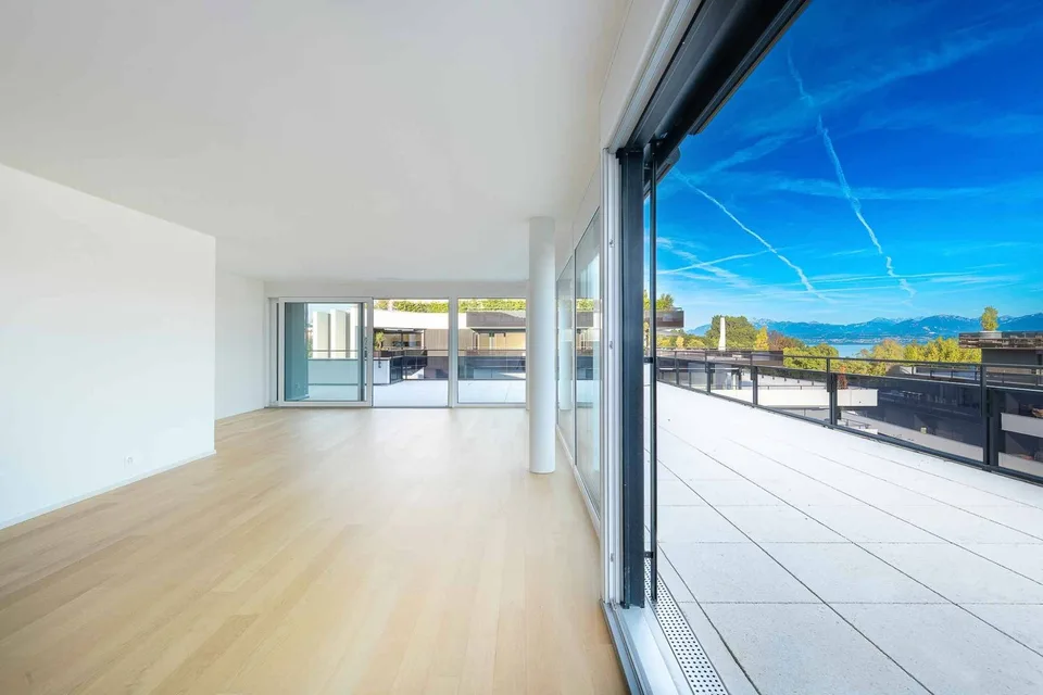 Attico nuovo di 4.5 locali con terrazza sul tetto – foto 5 di 13