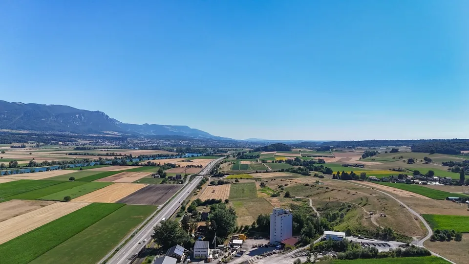 878 m² di terreno edificabile per le tue idee di vita a Leuzigen – foto 6 di 7