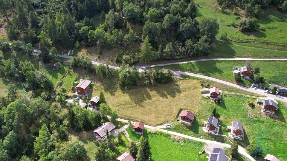 EXCLUSIF Superbe terrain à bâtir de 1478m² pour résidence principale – foto 3 di 9