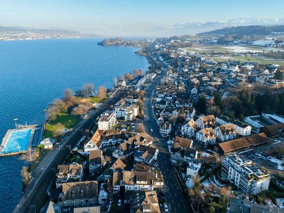 Objet de rendement historique avec potentiel de développement près du lac – photo 5 sur 5
