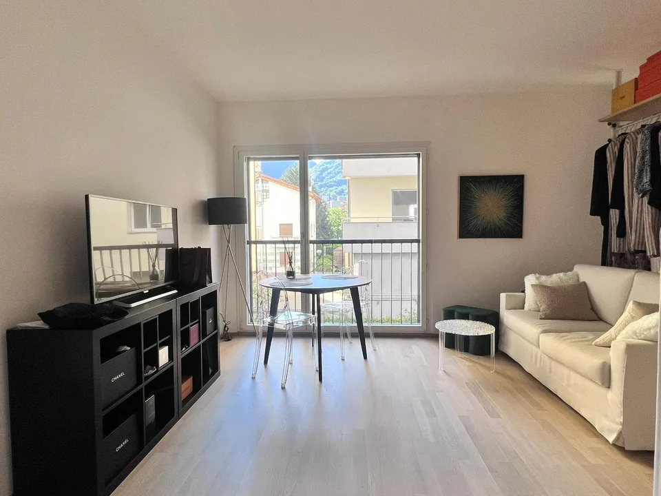 Elegante monolocale a Lugano – foto 2 di 7