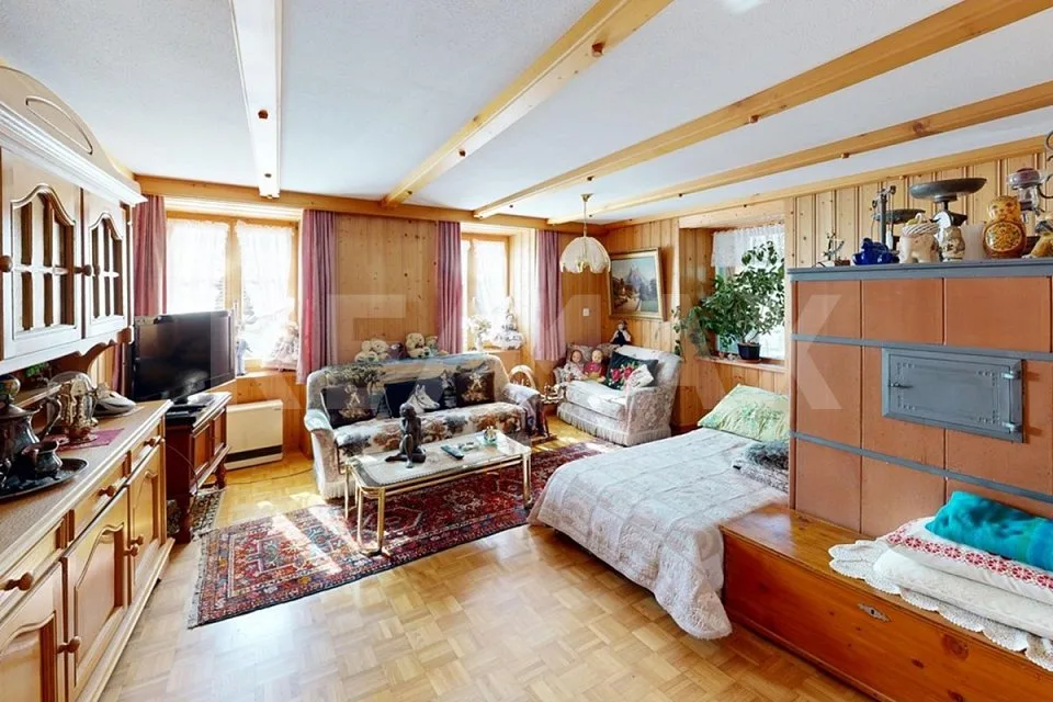 Casa unifamiliare con garage e estensione di fattoria – foto 2 di 11
