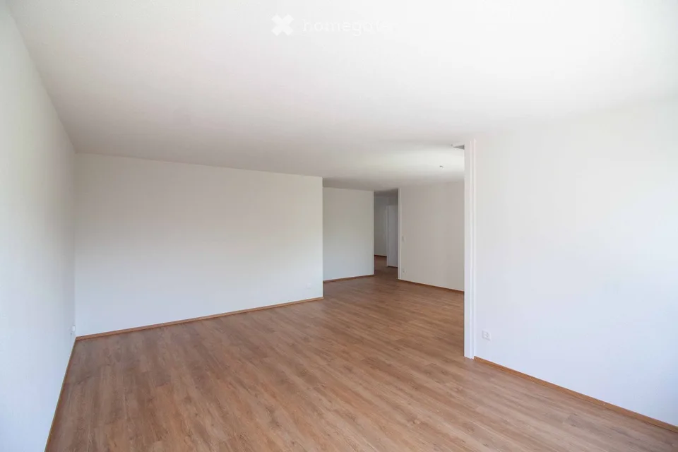Appartamento di 4,5 locali recentemente ristrutturato in posizione tranquilla con balcone