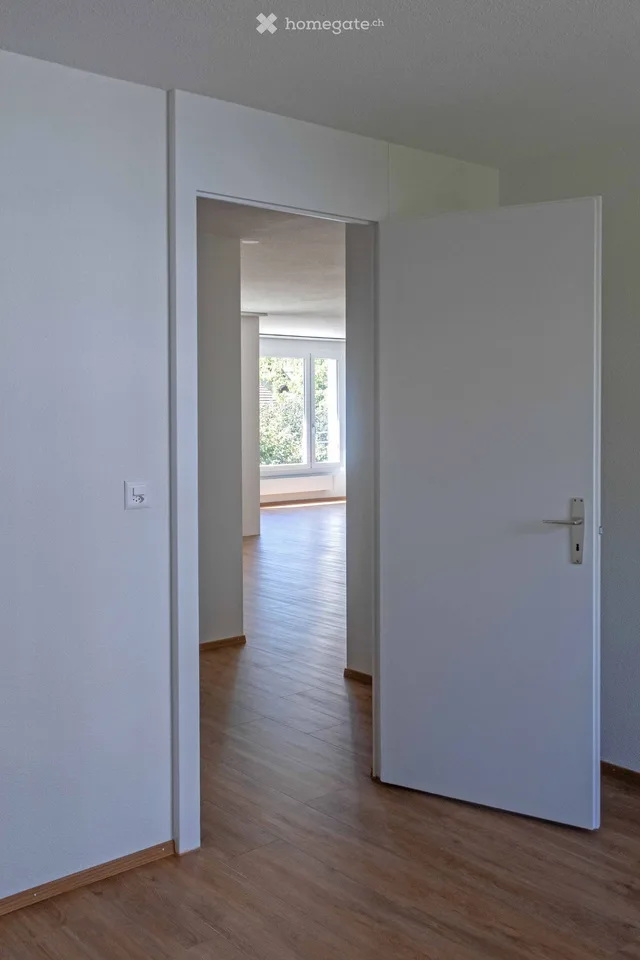 Appartamento di 4,5 locali recentemente ristrutturato in posizione tranquilla con balcone