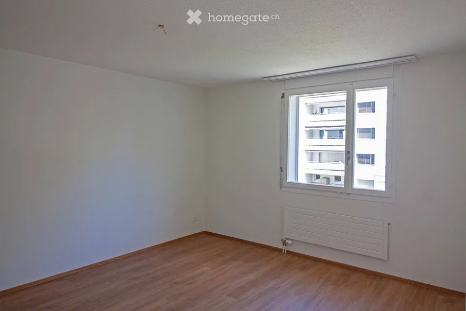Appartamento di 4,5 locali recentemente ristrutturato in posizione tranquilla con balcone