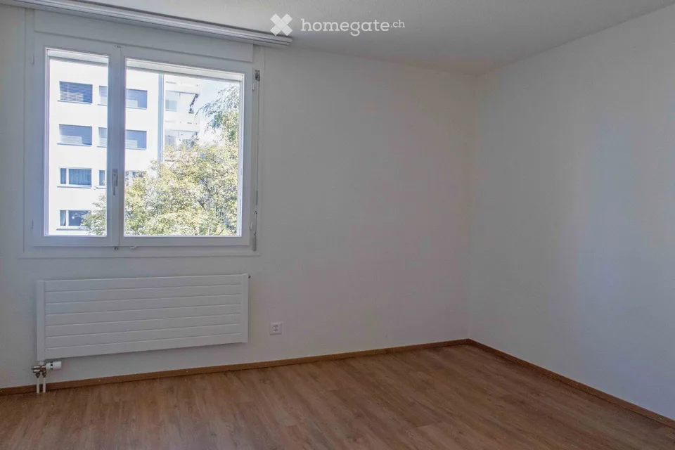 Appartamento di 4,5 locali recentemente ristrutturato in posizione tranquilla con balcone