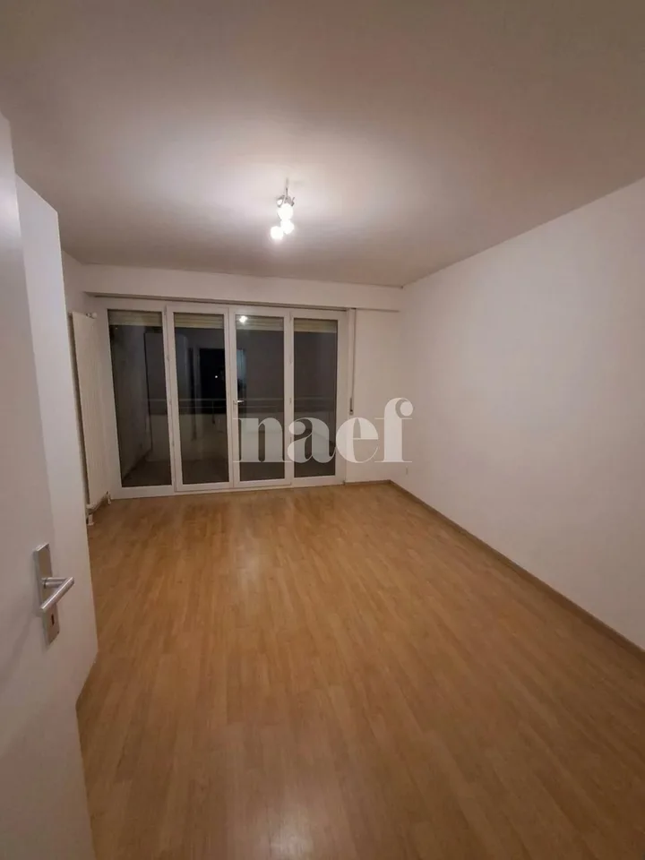 Four-room apartment with balcony
