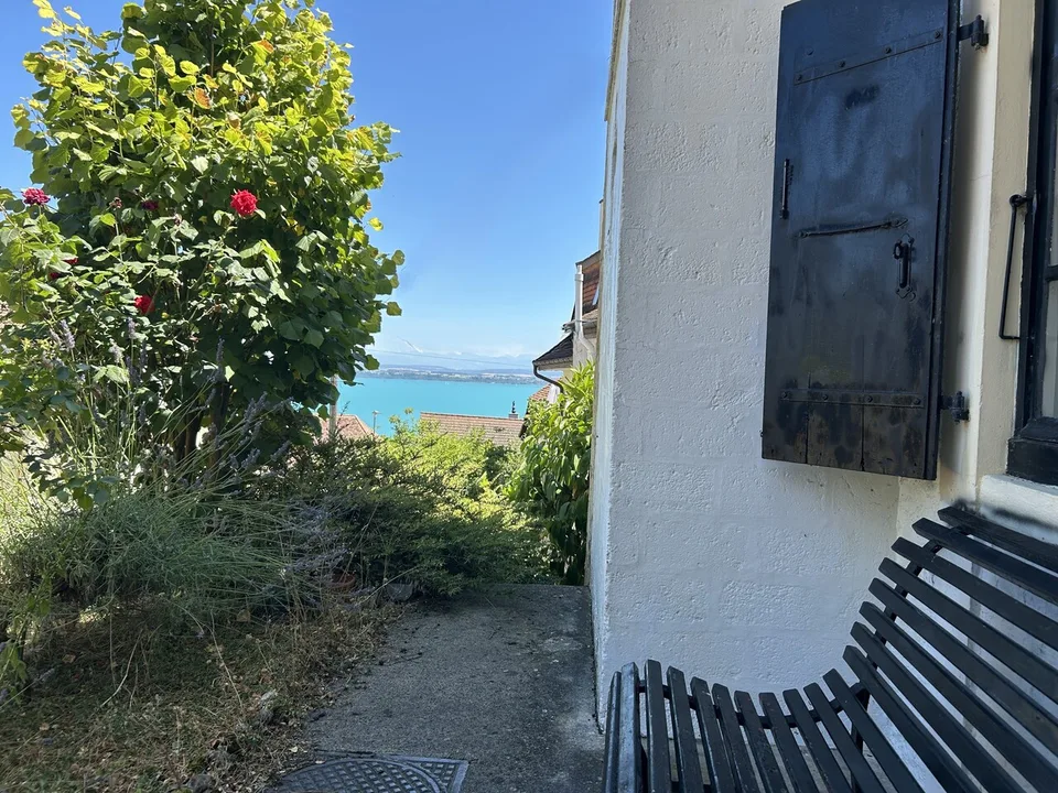 Casa di Villaggio da Ristrutturare, Vista Lago e Tranquillità Assicurata – foto 5 di 12