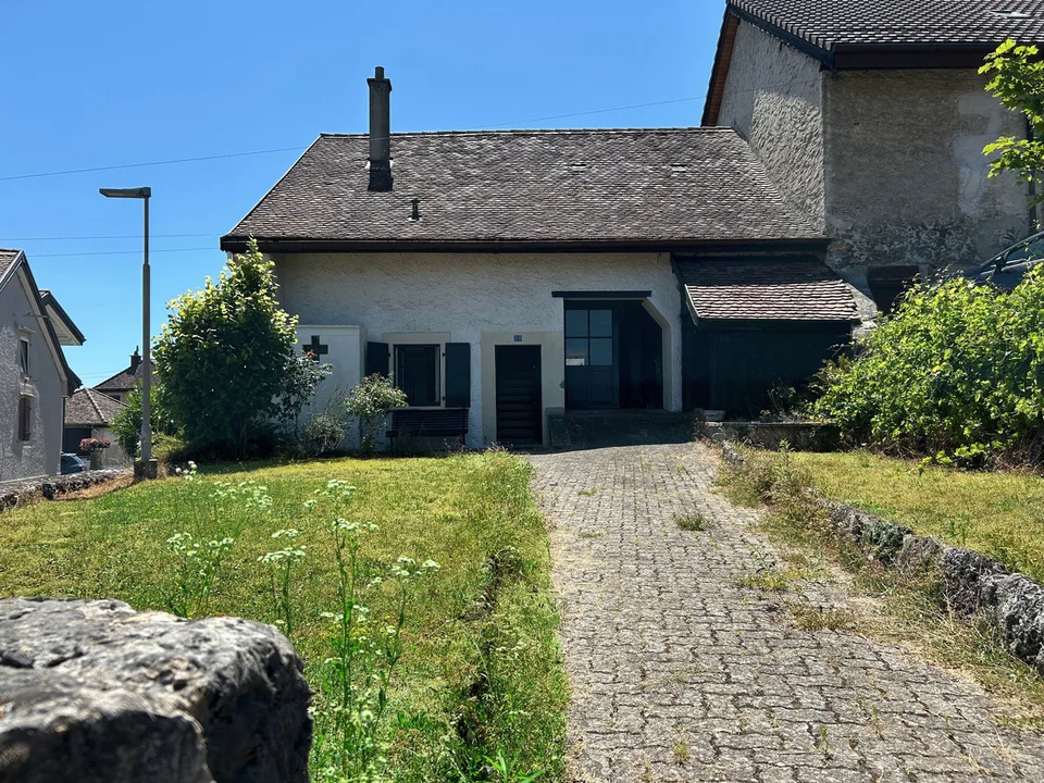 Casa di Villaggio da Ristrutturare, Vista Lago e Tranquillità Assicurata – foto 6 di 12