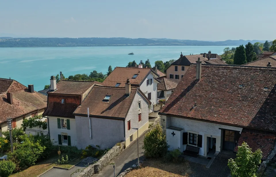 Casa di Villaggio da Ristrutturare, Vista Lago e Tranquillità Assicurata – foto 12 di 12
