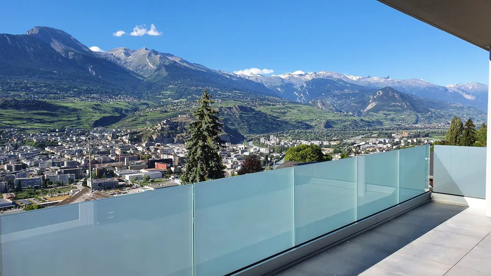 Spacious 5.5-room duplex apartment with panoramic view – Turin (Salins)