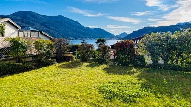Prächtige Wohnung mit Garten – Foto 7 von 8