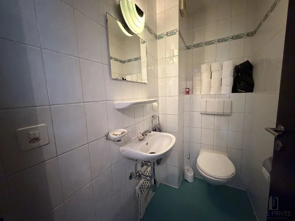 Bel appartement avec jardin et jacuzzi à Bottens