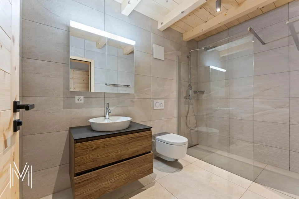 Beautiful duplex in a 2-unit residence – photo 12 of 13