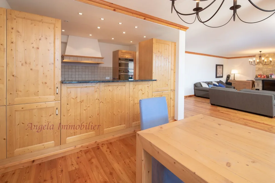 Appartamento di 3 camere da letto mozzafiato nel centro di Crans-Montana con strutture SPA