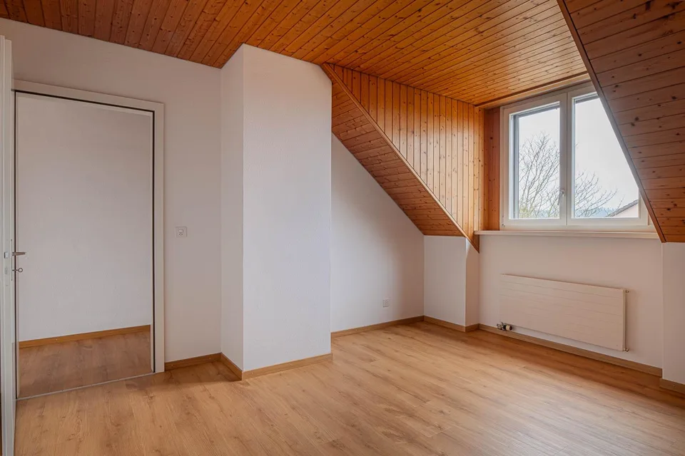 Charming 2.5-room attic apartment for rent in Brüttisellen