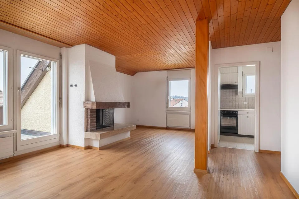 Charming 2.5-room attic apartment for rent in Brüttisellen