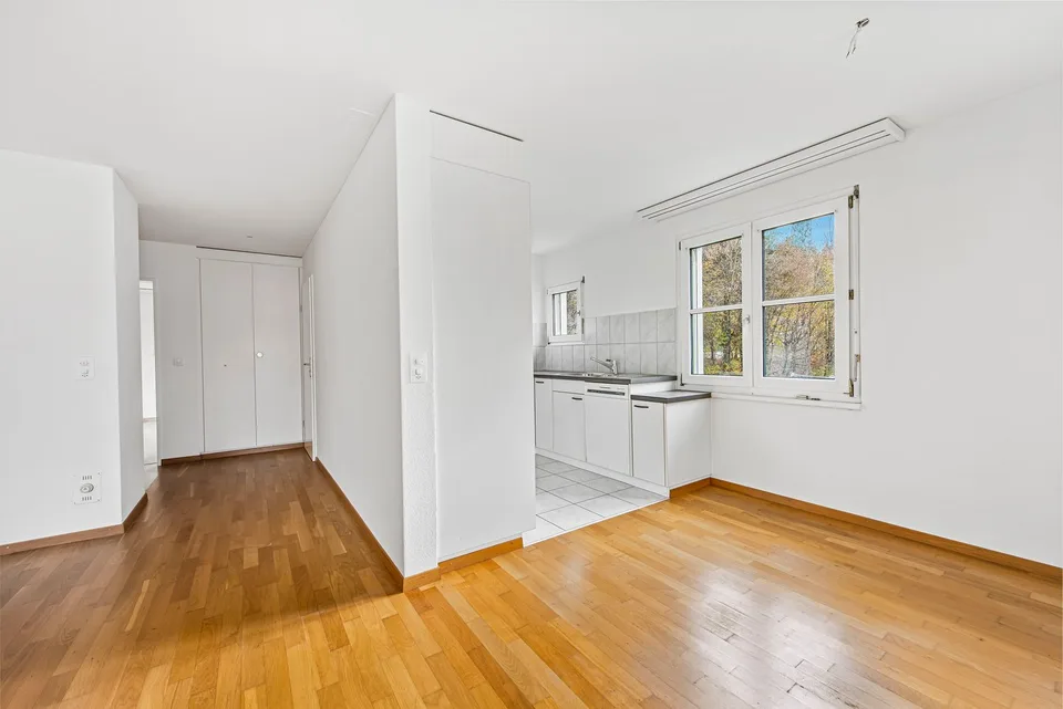 grosszügige und helle Wohnung – Foto 8 von 8