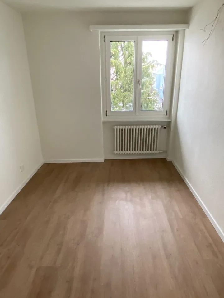 Gemütliche renovierte 2-Zimmerwohnung in Dietikon – Foto 4 von 7