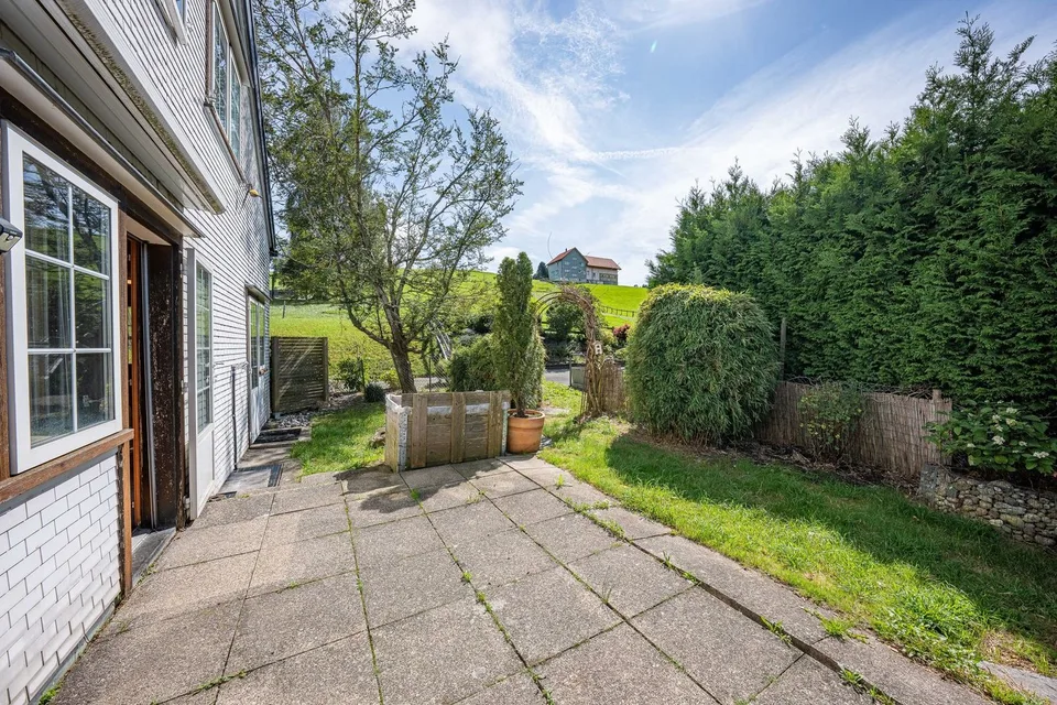 Wohnhaus mit separater Garage – Foto 6 von 13