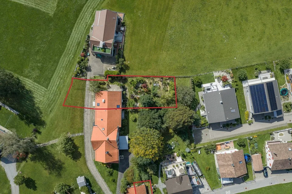 Wohnhaus mit separater Garage – Foto 3 von 13