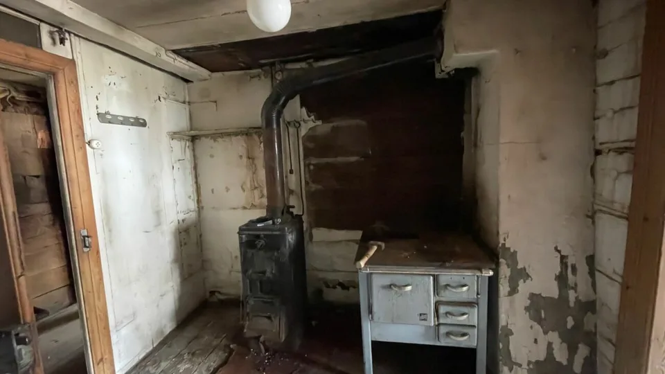 Appartamento tradizionale di 2,5 locali in una vecchia casa vallesana. – foto 13 di 13